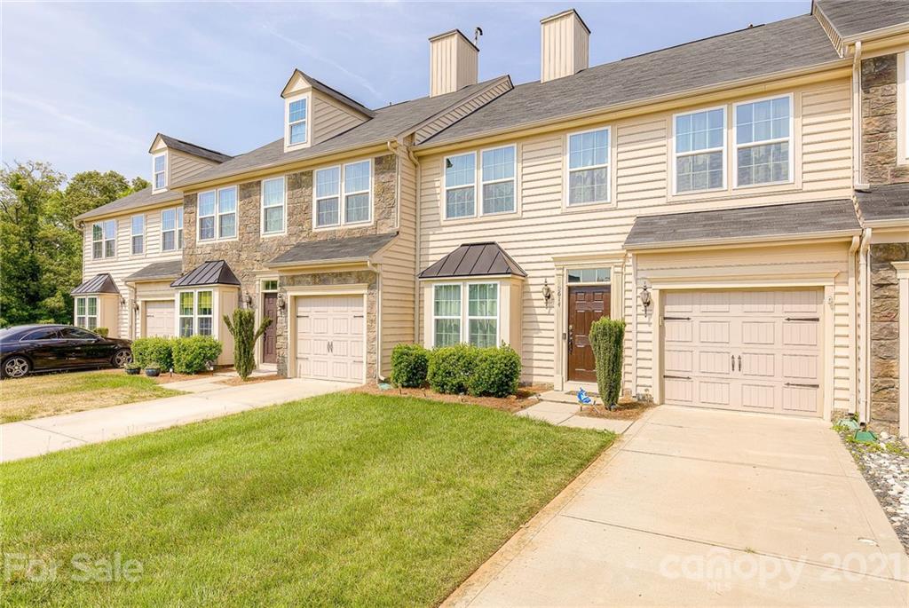 9614 Springholm Drive Charlotte NC 28278