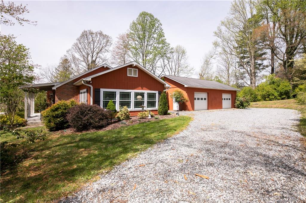 32 Gillespie Circle Brevard NC 28712