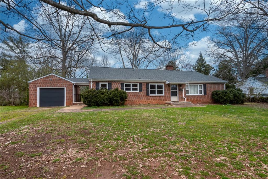106 31st Avenue Nw Hickory NC 28601