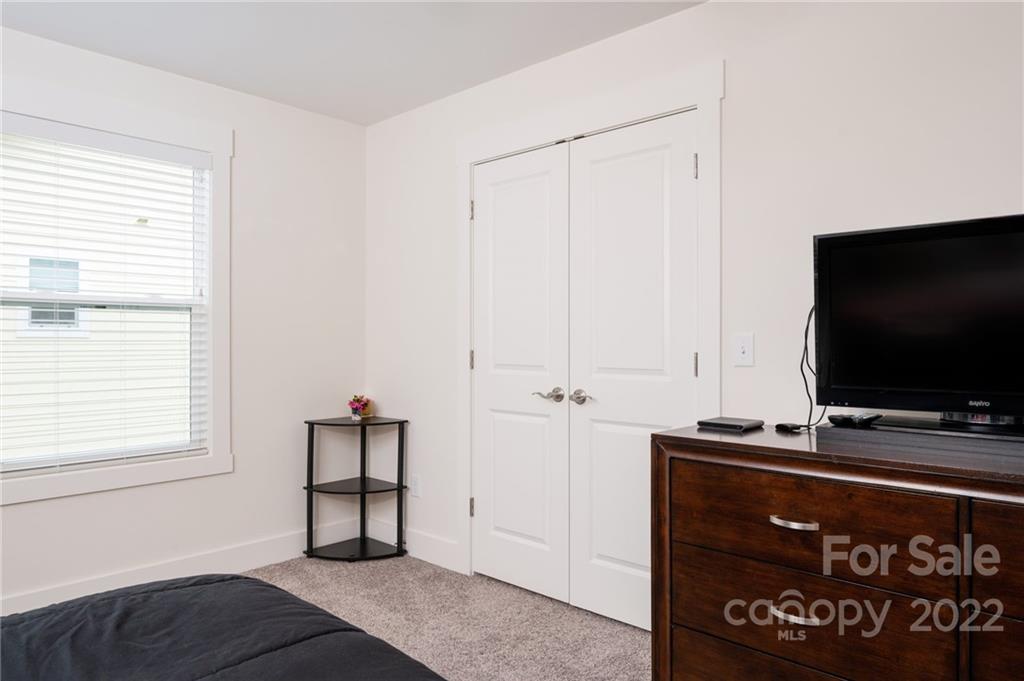 19 Crayton Park Drive Asheville NC 28803