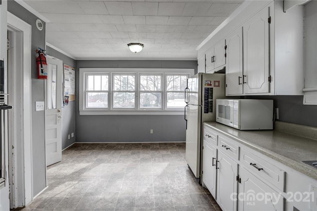 602 Kanuga Road Hendersonville NC 28739