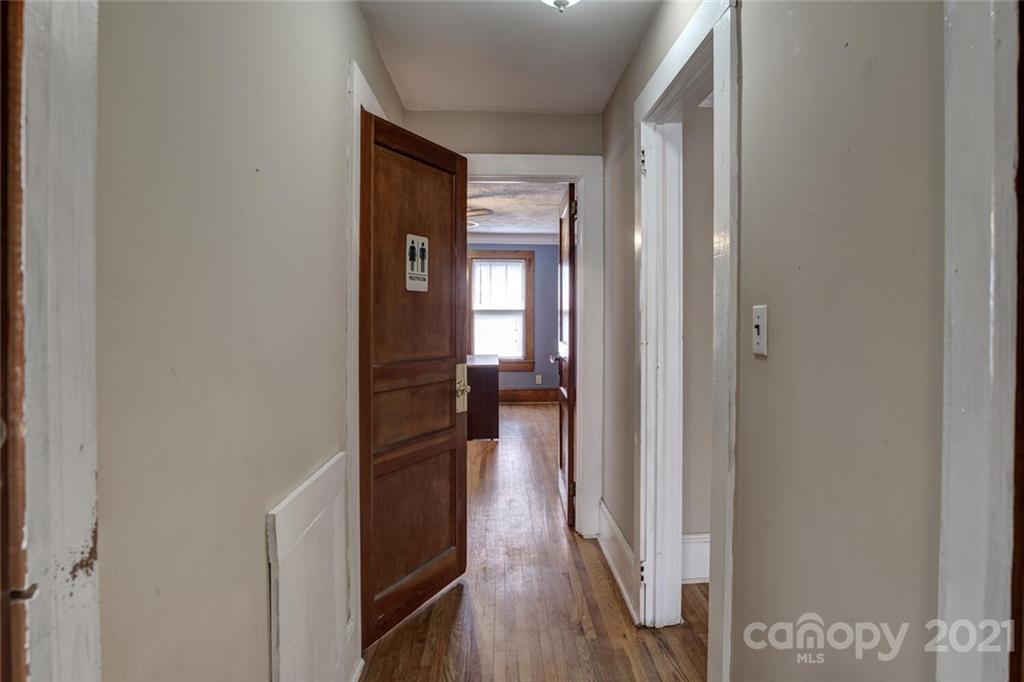 602 Kanuga Road Hendersonville NC 28739