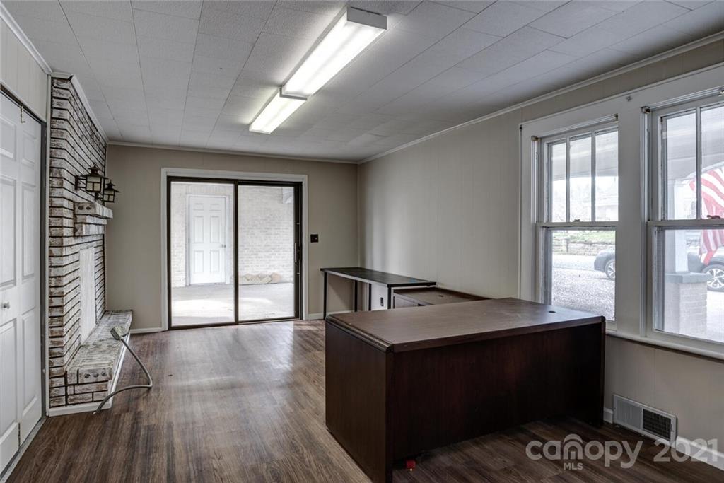 602 Kanuga Road Hendersonville NC 28739