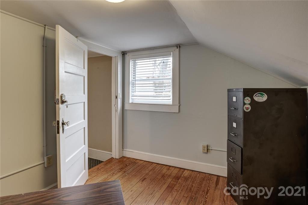 602 Kanuga Road Hendersonville NC 28739