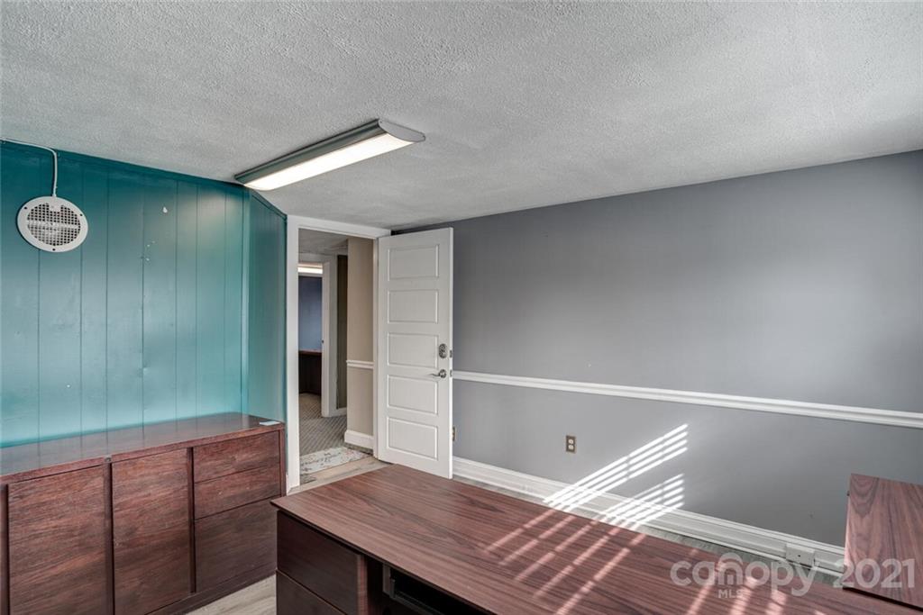 602 Kanuga Road Hendersonville NC 28739