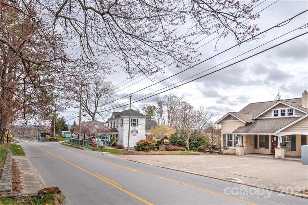 602 Kanuga Road Hendersonville NC 28739