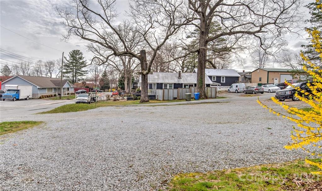 602 Kanuga Road Hendersonville NC 28739