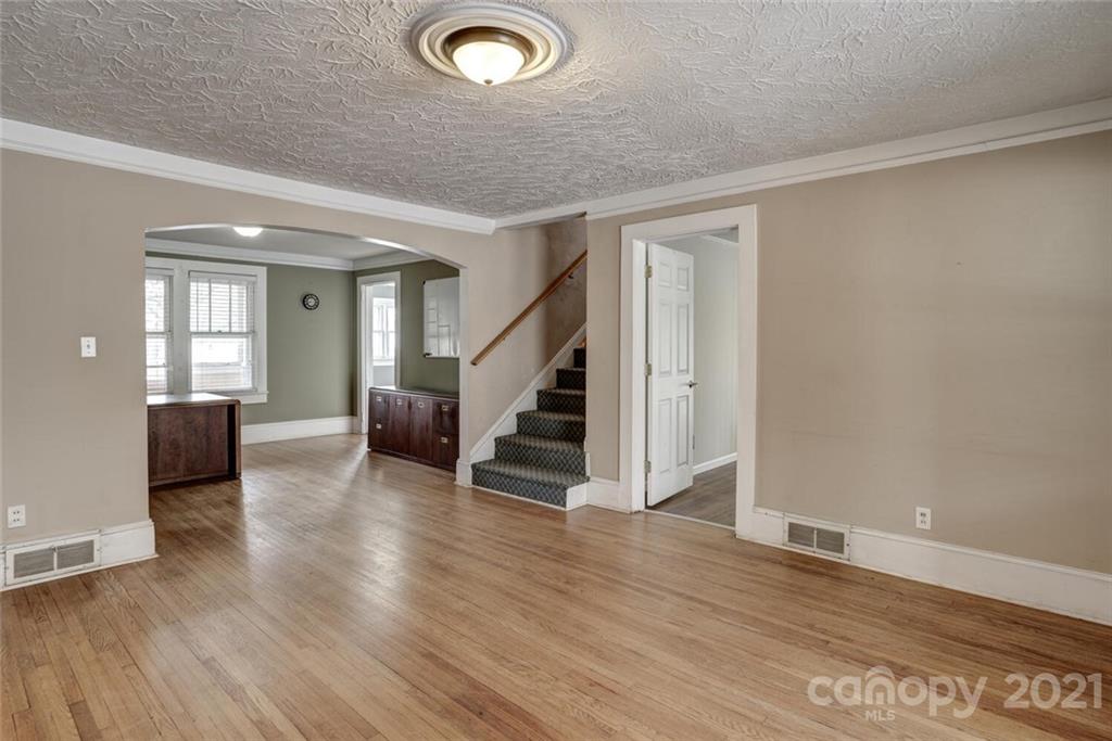602 Kanuga Road Hendersonville NC 28739