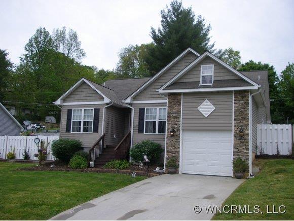 24 Village Street Clyde NC 28721