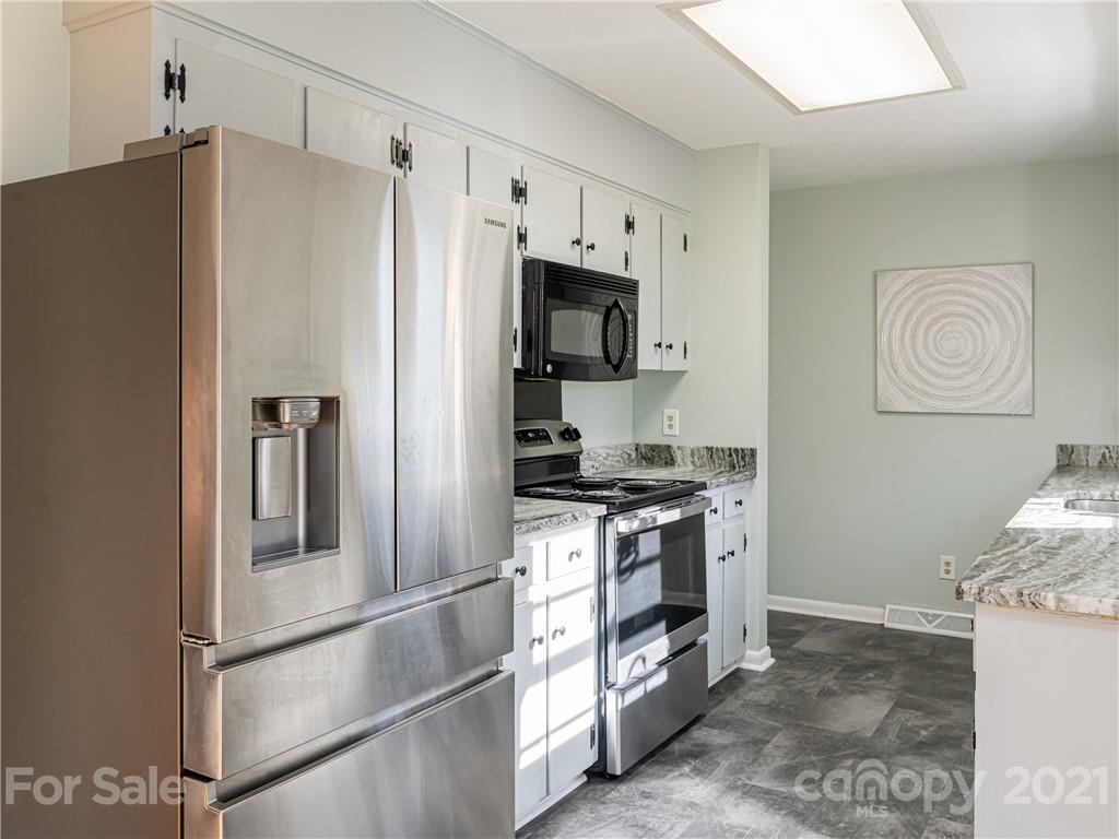54 Brucemont Circle Asheville NC 28806