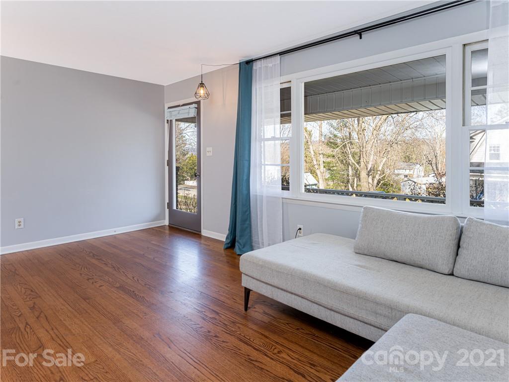 54 Brucemont Circle Asheville NC 28806