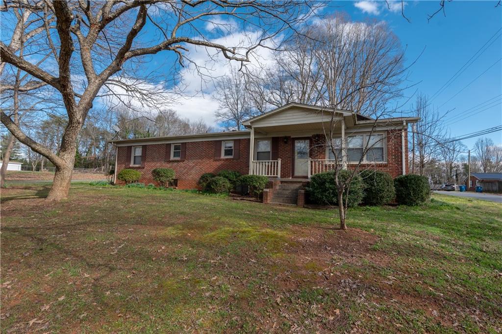 1904 28th Street Ne Hickory NC 28601