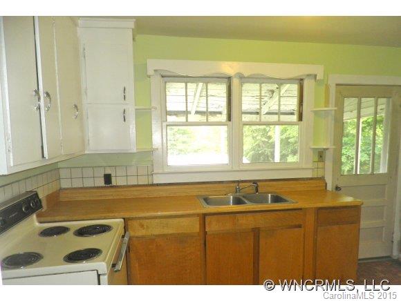 80 Pelzer Street Asheville NC 28804