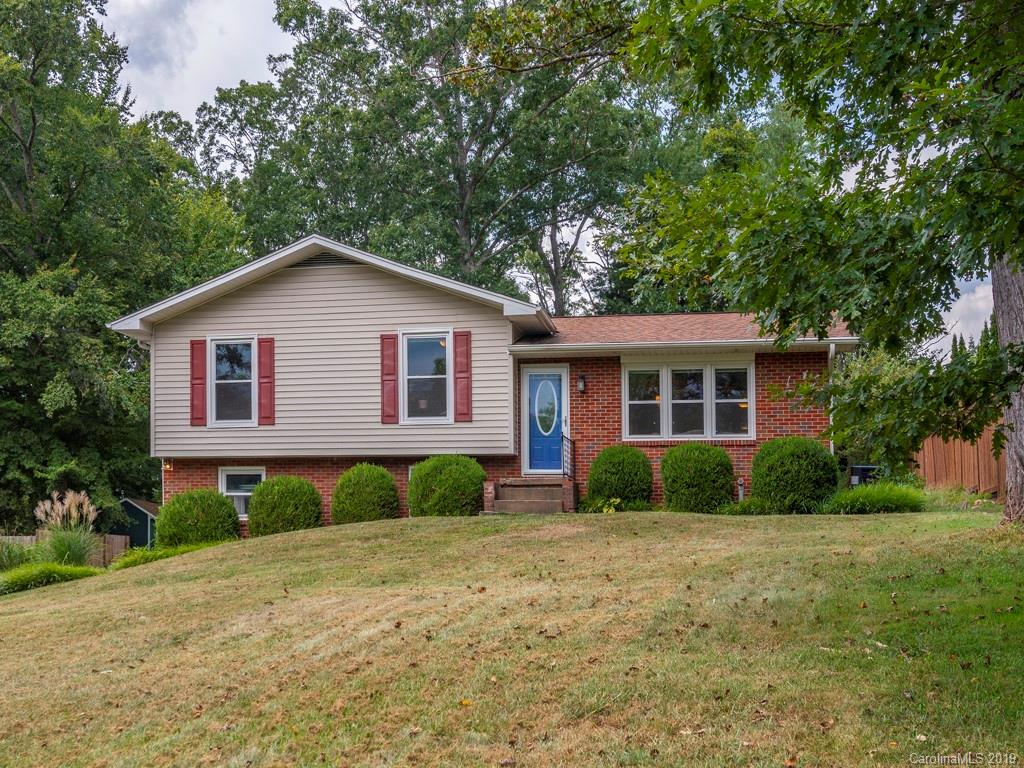 136 Dogwood Drive Weaverville NC 28787