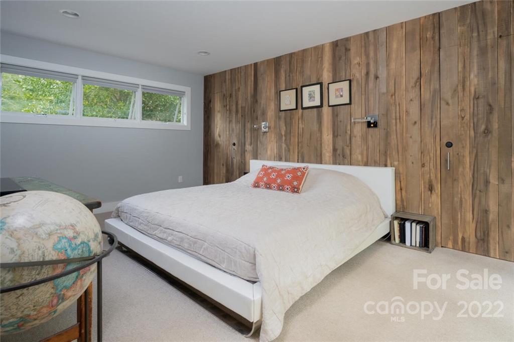 42 Rosewood Avenue Asheville NC 28801