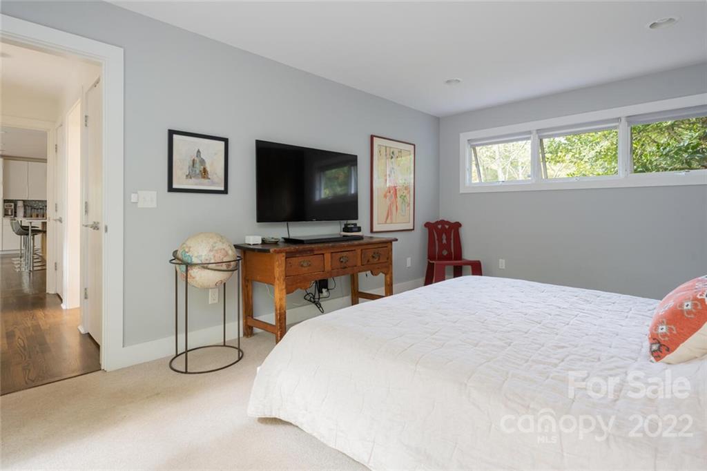 42 Rosewood Avenue Asheville NC 28801
