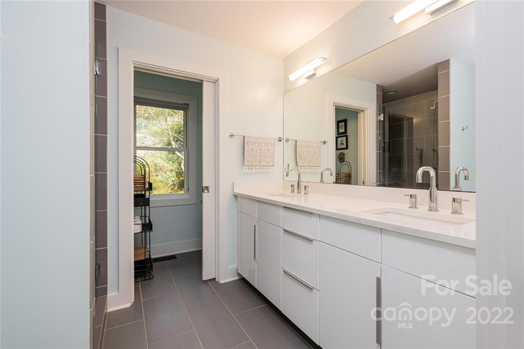 42 Rosewood Avenue Asheville NC 28801