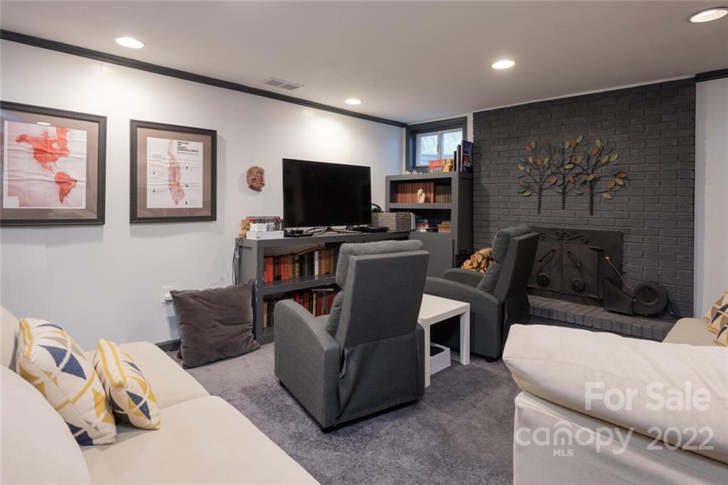 42 Rosewood Avenue Asheville NC 28801