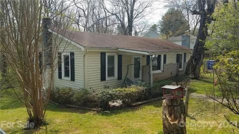 9 Oakmont Terrace Asheville NC 28806