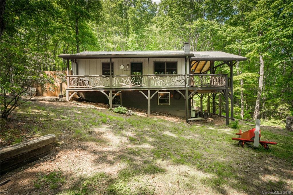 102 Pinebark Ridge Candler NC 28715