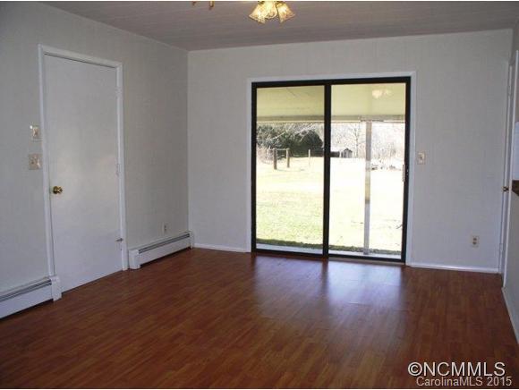 21 Nicholson Lane Etowah NC 28729