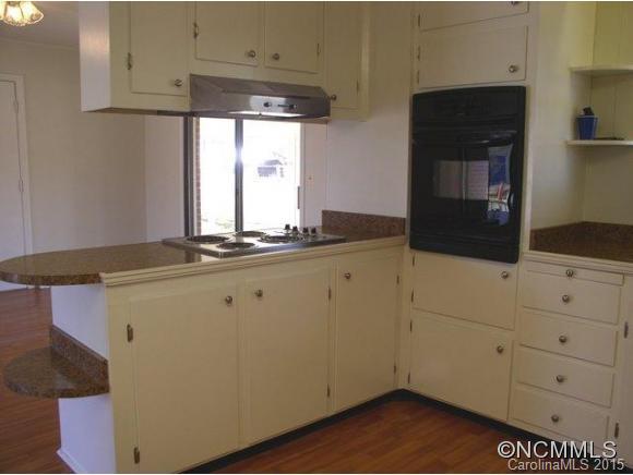 21 Nicholson Lane Etowah NC 28729