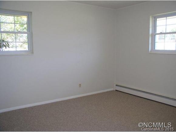 21 Nicholson Lane Etowah NC 28729