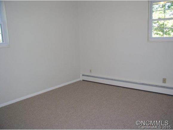 21 Nicholson Lane Etowah NC 28729