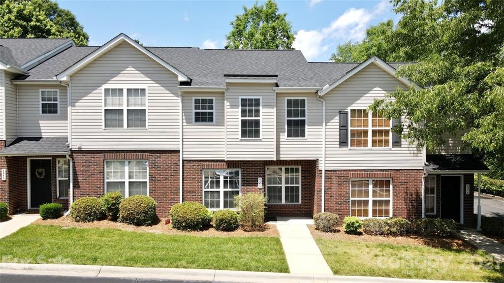 4350 Yoruk Forest Lane Charlotte NC 28211