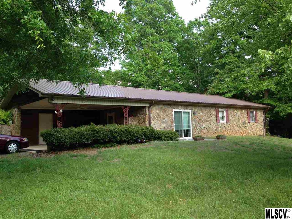 829 Heritage Farm Road Hickory NC 28601