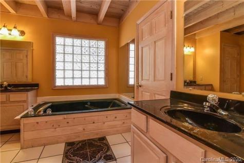 610 Grouse Thicket Road Mars Hill NC 28754