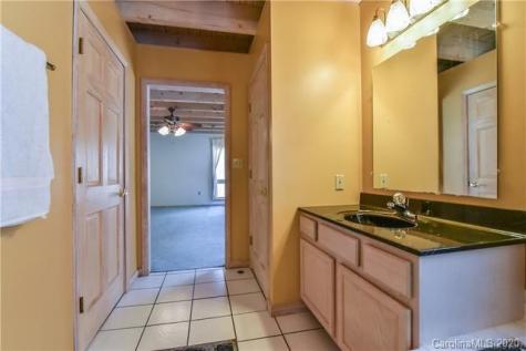 610 Grouse Thicket Road Mars Hill NC 28754