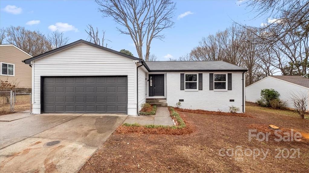 7447 Ponders End Lane Charlotte NC 28213