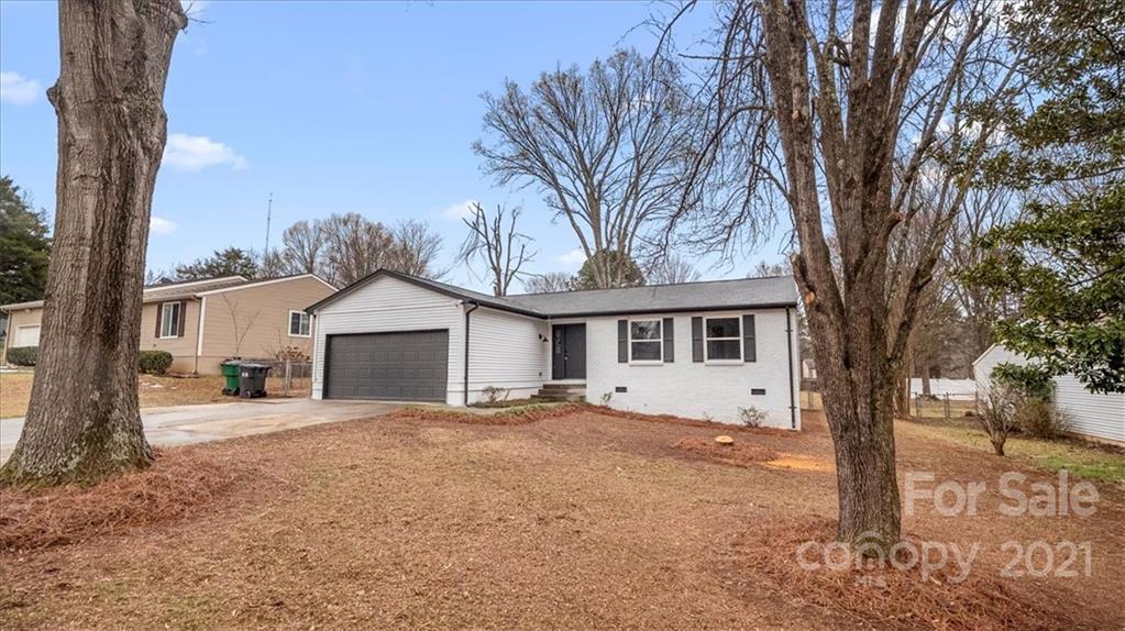 7447 Ponders End Lane Charlotte NC 28213