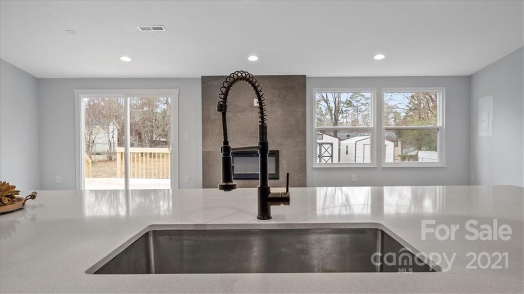 7447 Ponders End Lane Charlotte NC 28213