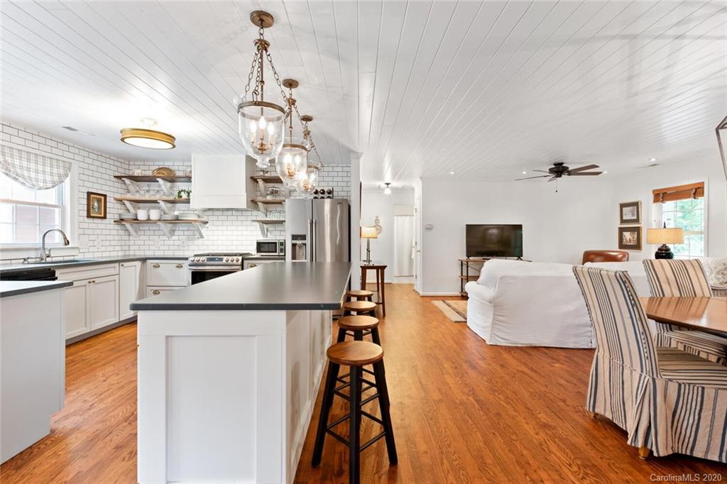 27 Woodland Drive Fairview NC 28730