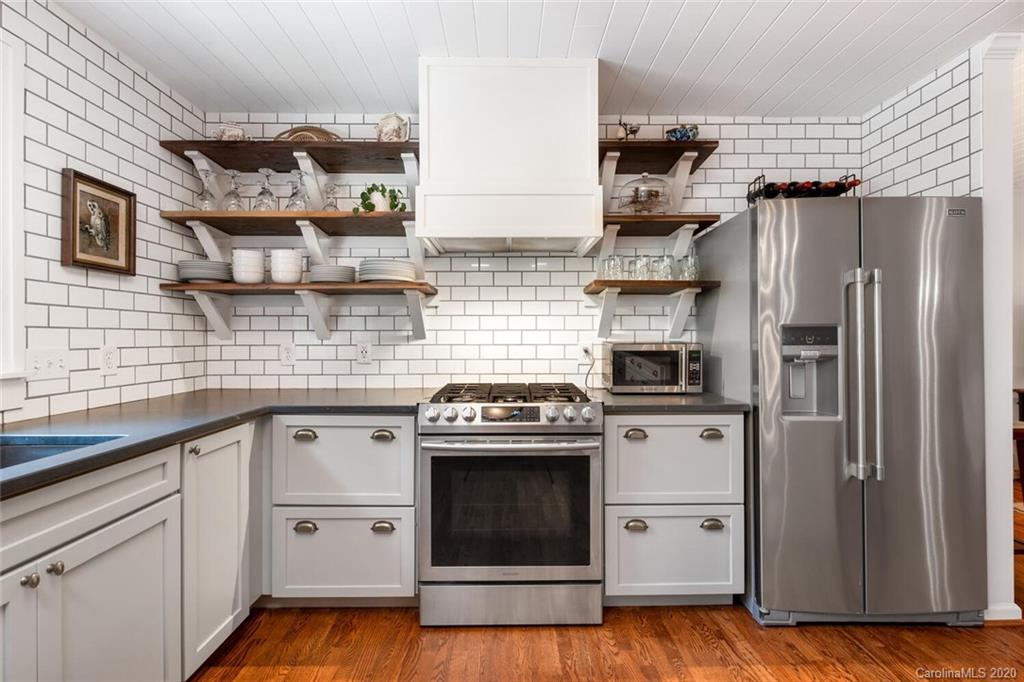 27 Woodland Drive Fairview NC 28730