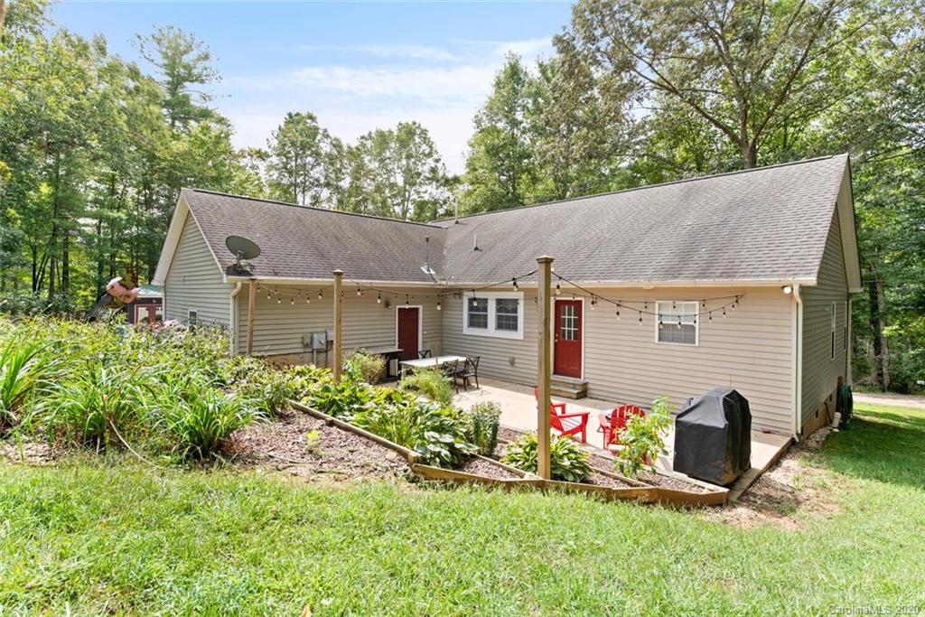 27 Woodland Drive Fairview NC 28730