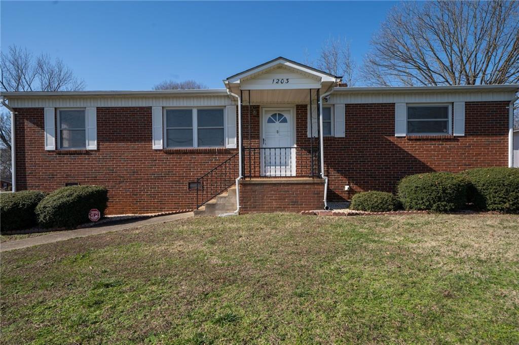 1203 Robinwood Road Newton NC 28658