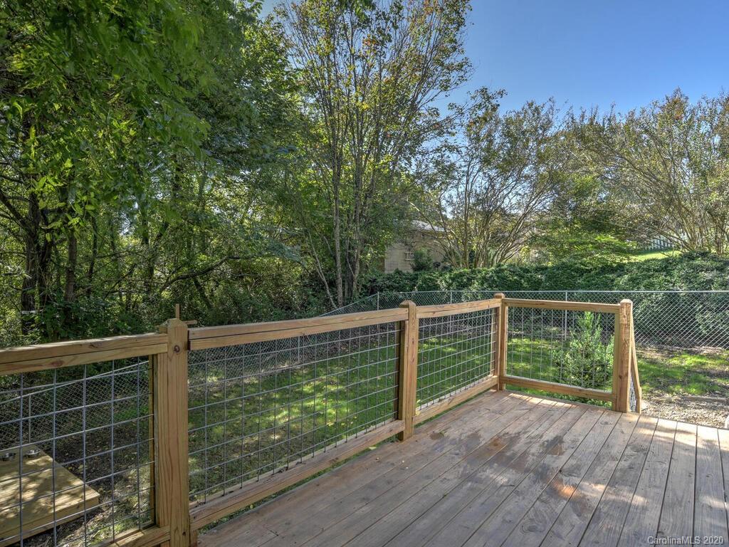 5 Asbury Place Candler NC 28715