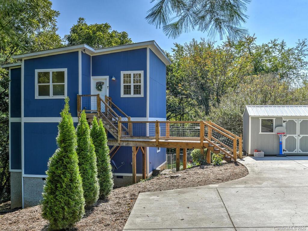 5 Asbury Place Candler NC 28715