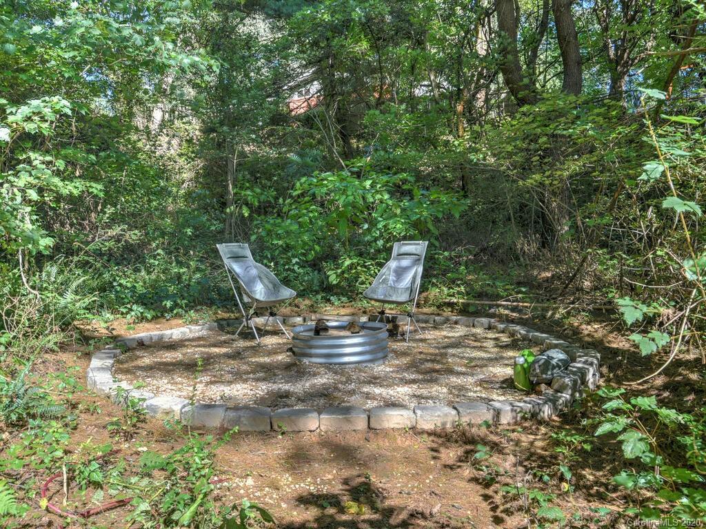 5 Asbury Place Candler NC 28715
