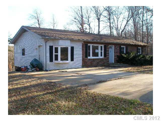1422 Simmons Street Newton NC 28658