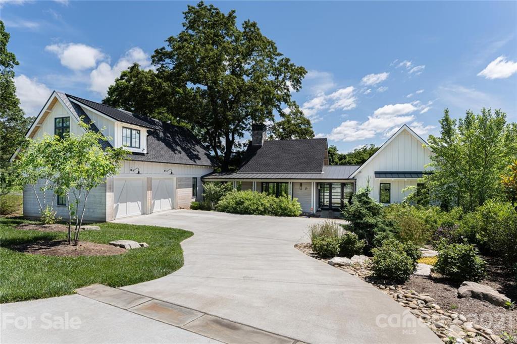 25 Wandering Oaks Way Asheville NC 28805