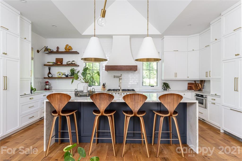 25 Wandering Oaks Way Asheville NC 28805