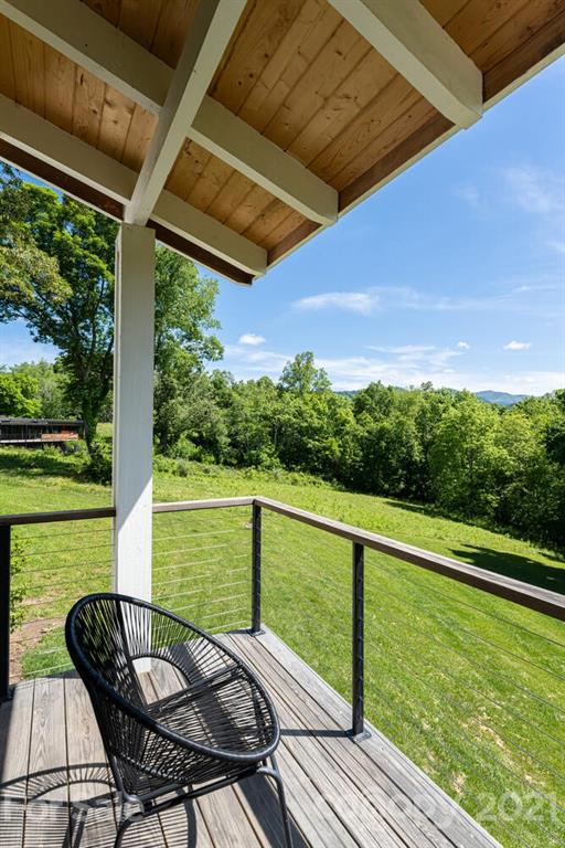 25 Wandering Oaks Way Asheville NC 28805