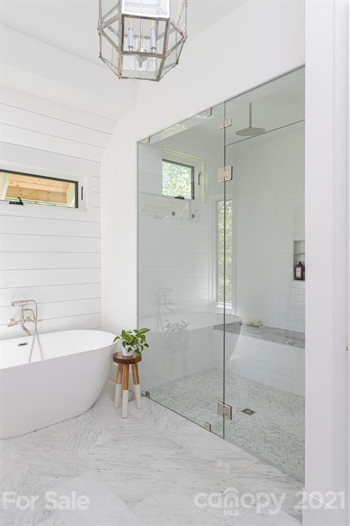 25 Wandering Oaks Way Asheville NC 28805