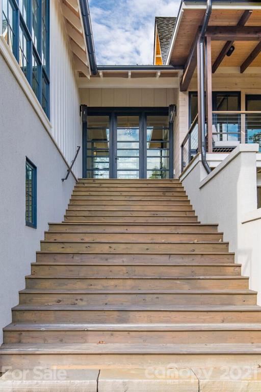 25 Wandering Oaks Way Asheville NC 28805