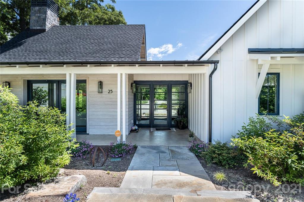 25 Wandering Oaks Way Asheville NC 28805