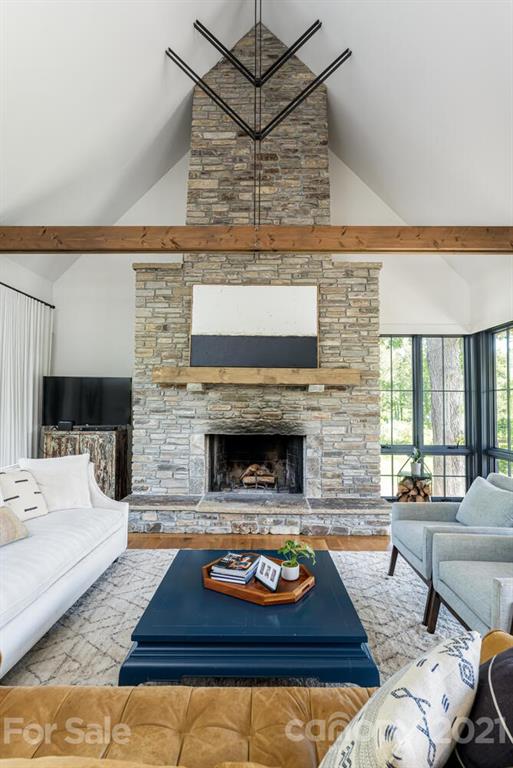 25 Wandering Oaks Way Asheville NC 28805